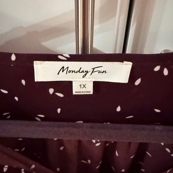 EUC MONDAY FUN Linnette Split Neck Smocked Blouse | 1X | Purple/burgundy - Picture 6 of 7